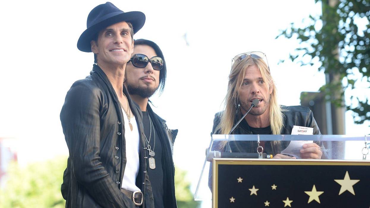 Perry Farrell, Taylor Hawkins and Dave Navarro