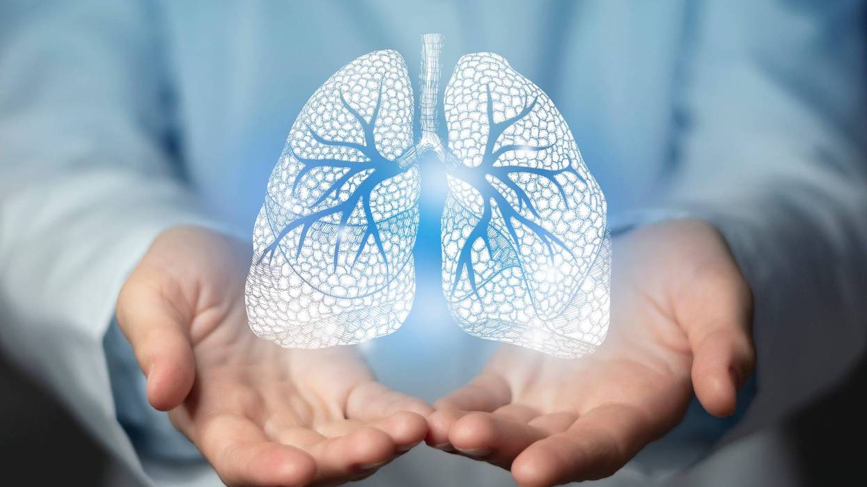 Persistent asthma linked to plaque buildup in arteries leading to the brain