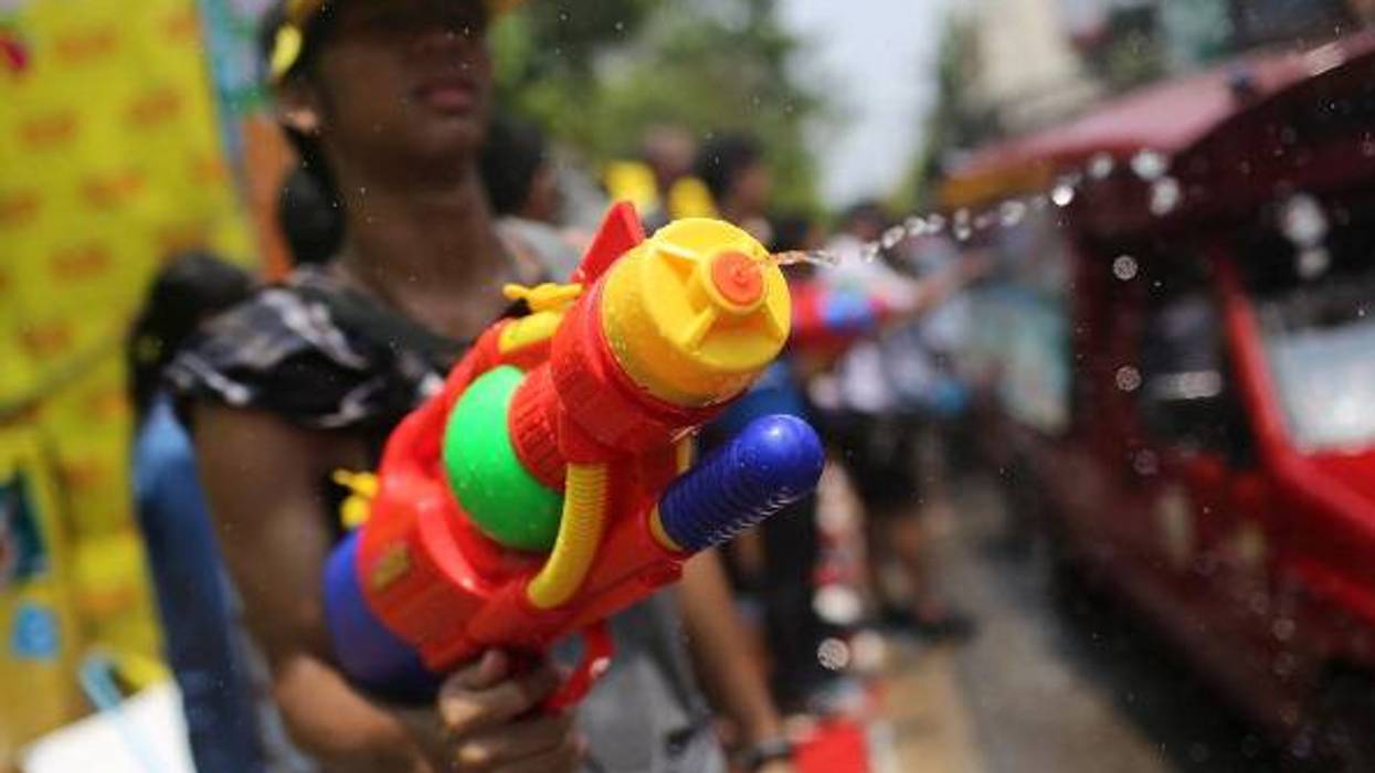 Metro Detroit high schoolers start water wars, police urge kids to have fun, be responsible