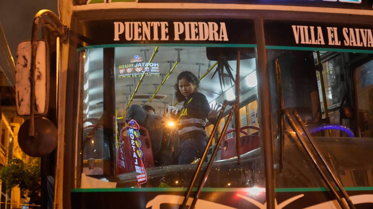 PERÚ-BUS-VIOLENCIA 4 6