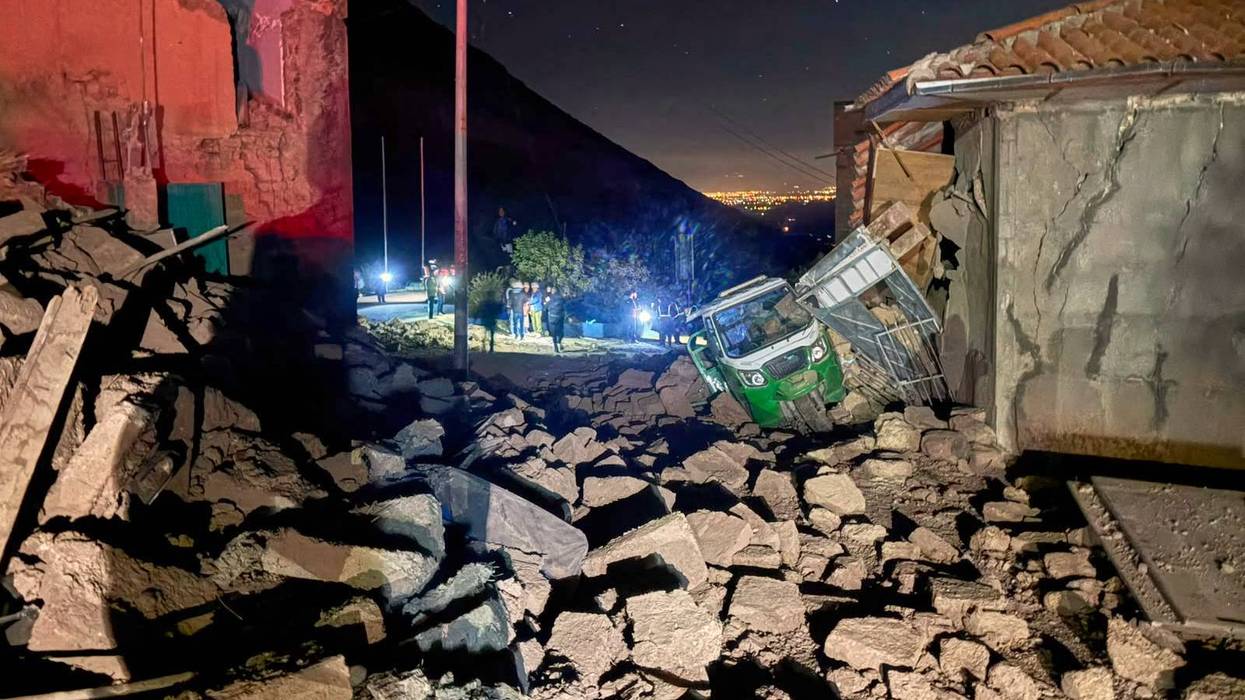 Peru Earthquake 93