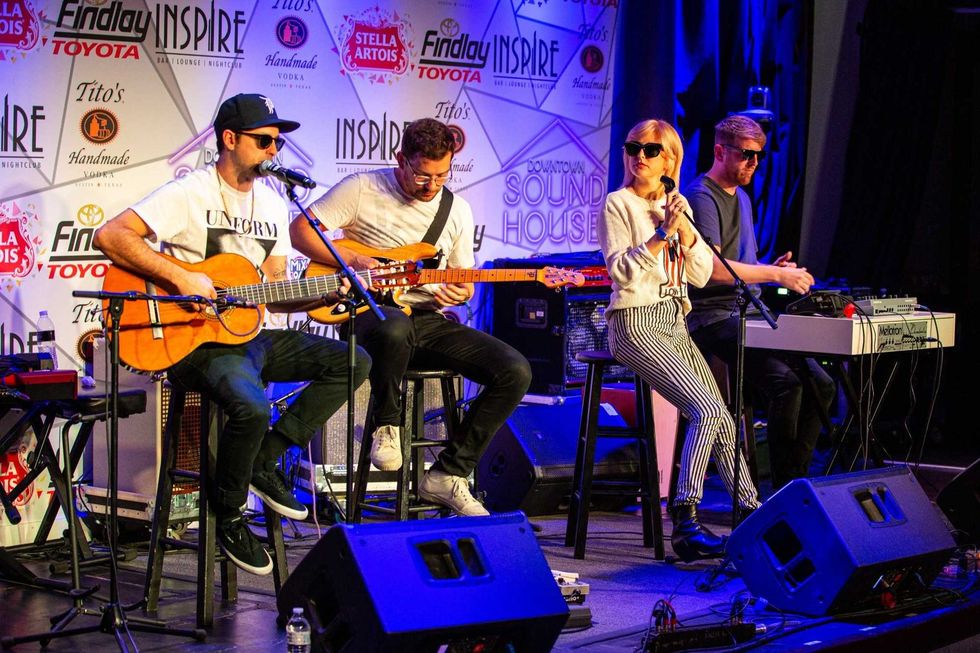 Phantogram SH On Stage8