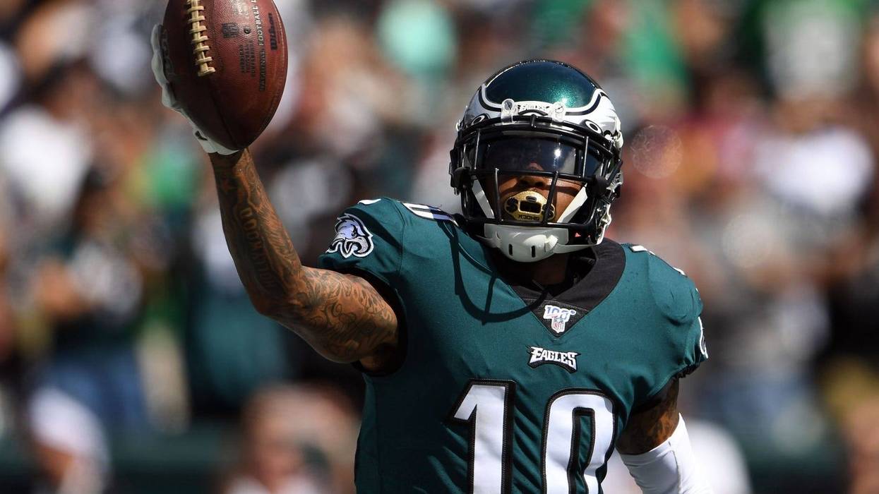 Philadelphia Eagles wide receiver DeSean Jackson (10) celebrates his touchdown catch in the second quarter against the Washington Redskins at Lincoln Financial Field.