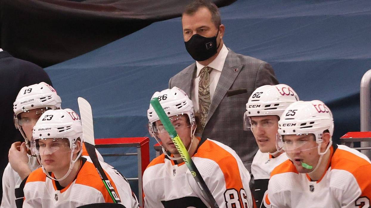 Philadelphia Flyers head coach Alain Vigneault
