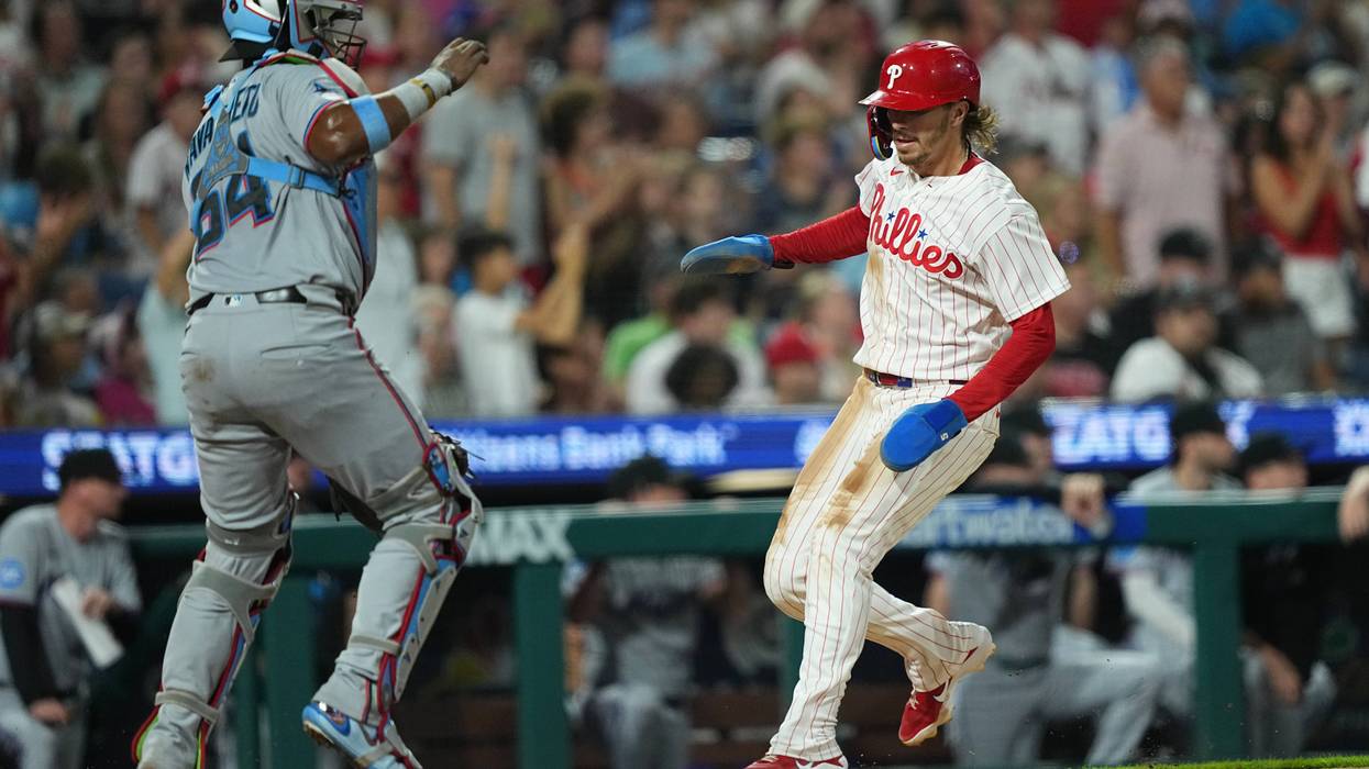 Bryson Stott's go-ahead 2-run single helps Phillies rally for 5th straight win, 6-4 over Marlins