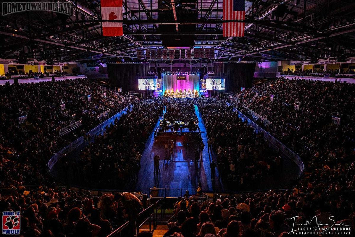 Photo Gallery: Hometown Holiday