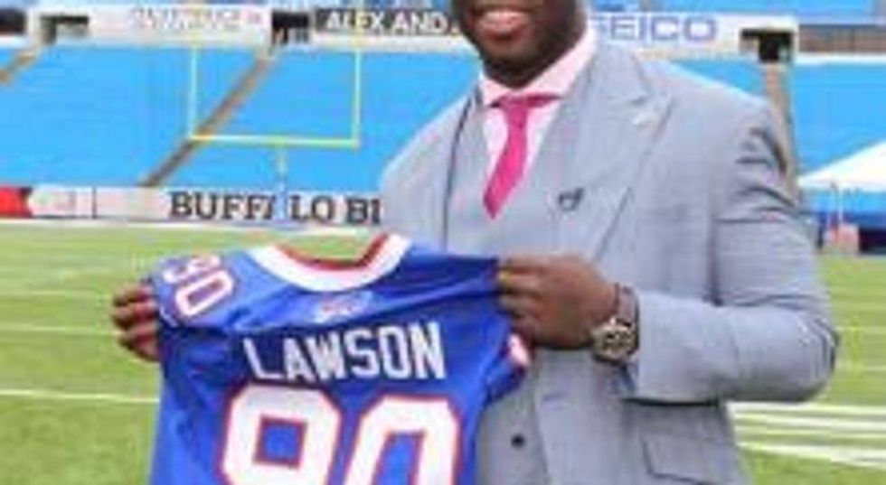 PHOTOS: Bills Pick Shaq Lawson