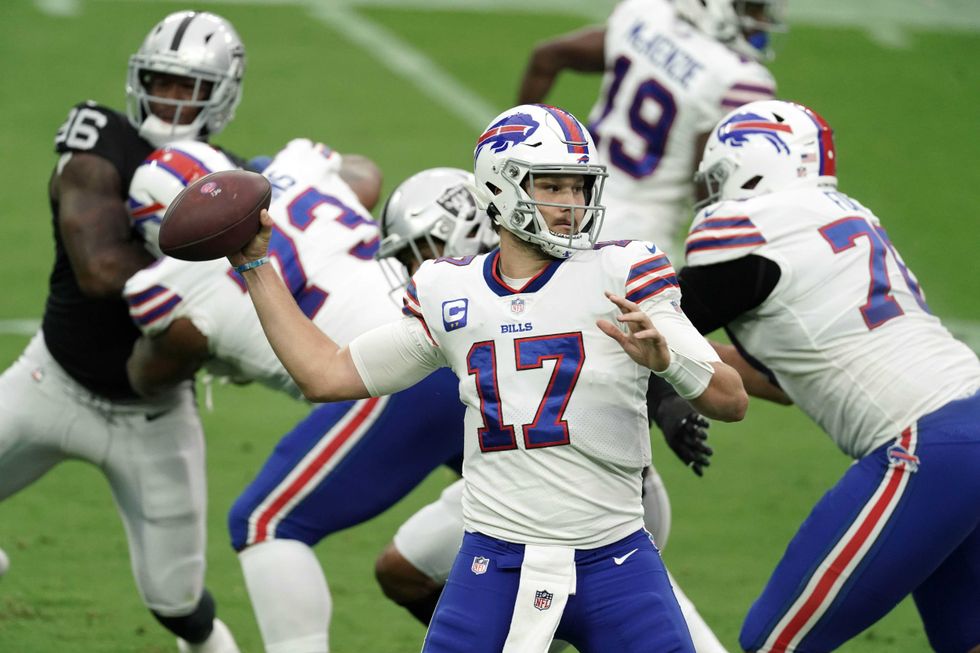 PHOTOS: Bills-Raiders in Vegas