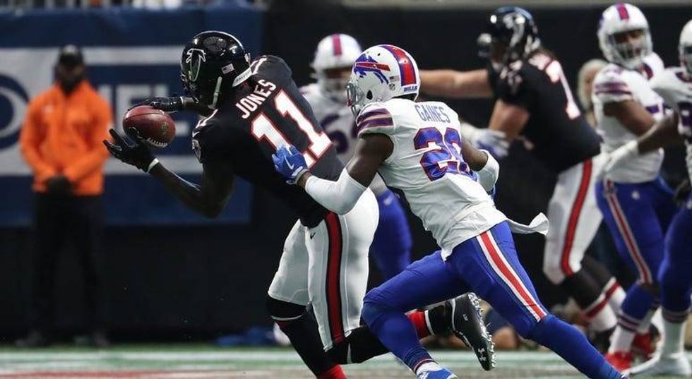 PHOTOS: Bills shock Falcons 23-17