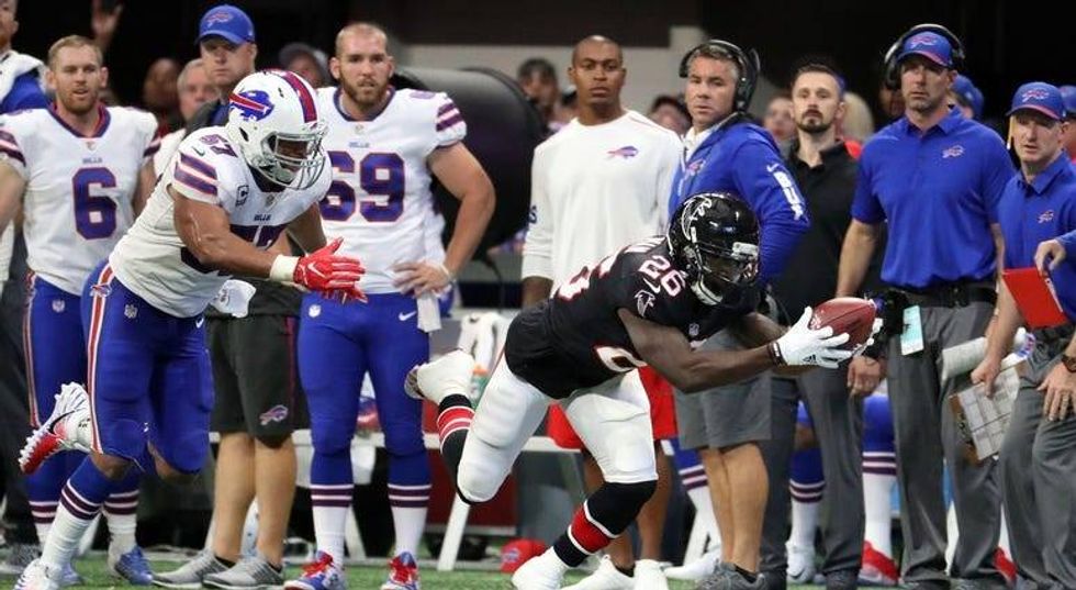 PHOTOS: Bills shock Falcons 23-17