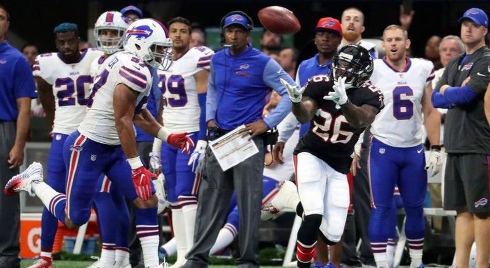 PHOTOS: Bills shock Falcons 23-17