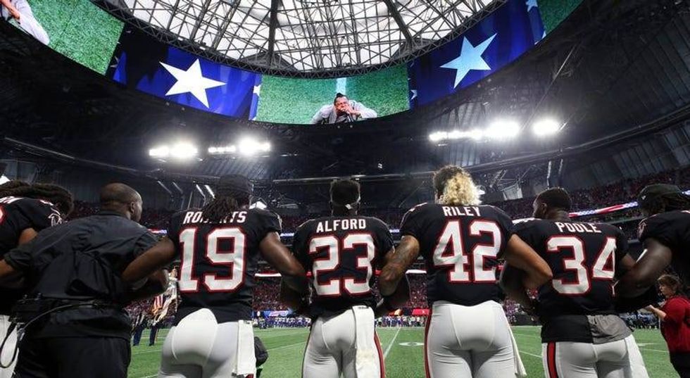 PHOTOS: Bills shock Falcons 23-17