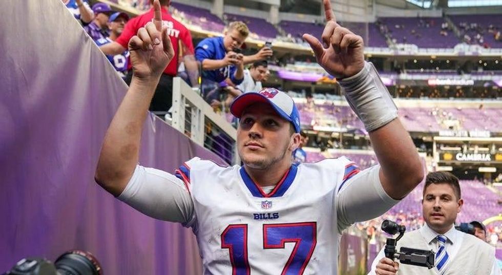PHOTOS: Bills shock the Vikings and NFL with 27-6 win