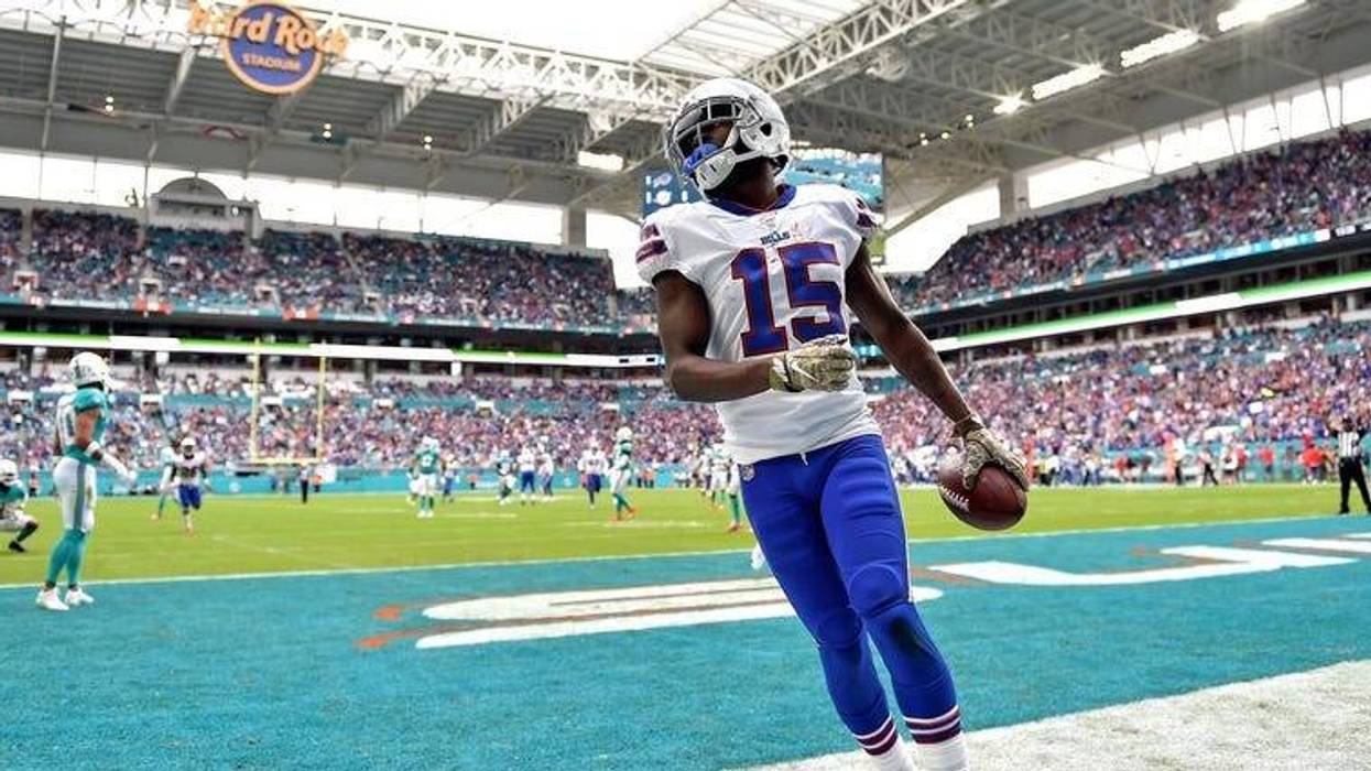 PHOTOS: Bills Sink Dolphins 37-20