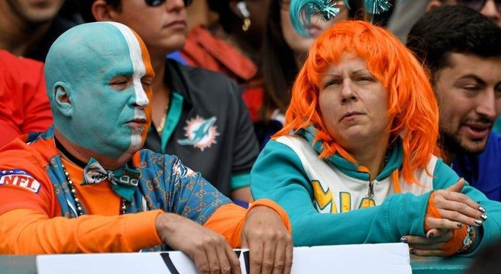 PHOTOS: Bills Sink Dolphins 37-20