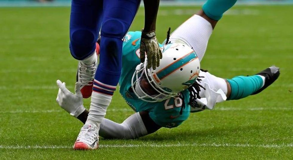PHOTOS: Bills Sink Dolphins 37-20