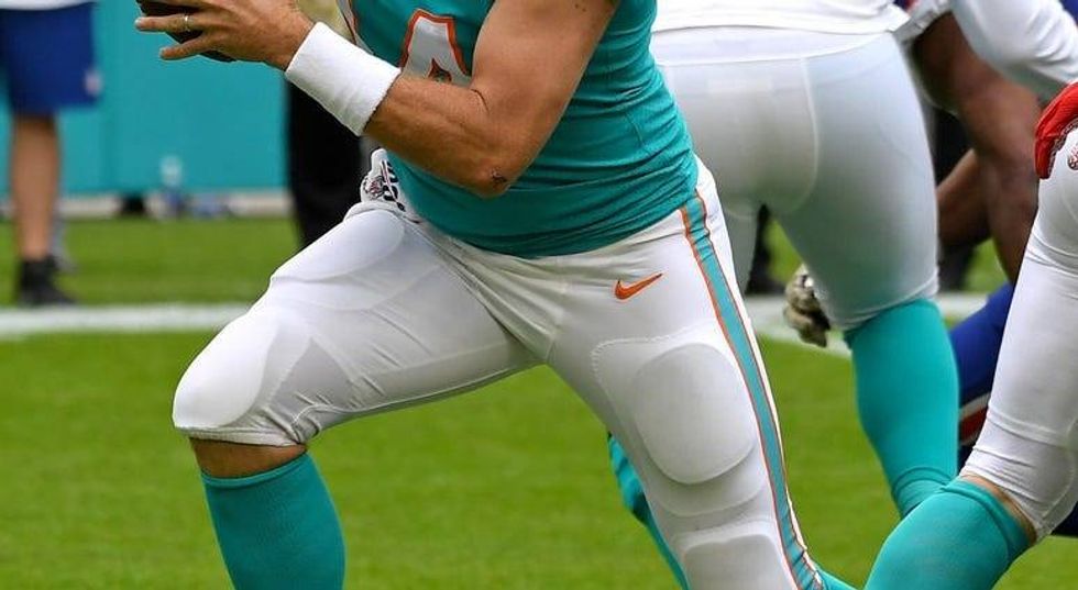 PHOTOS: Bills Sink Dolphins 37-20