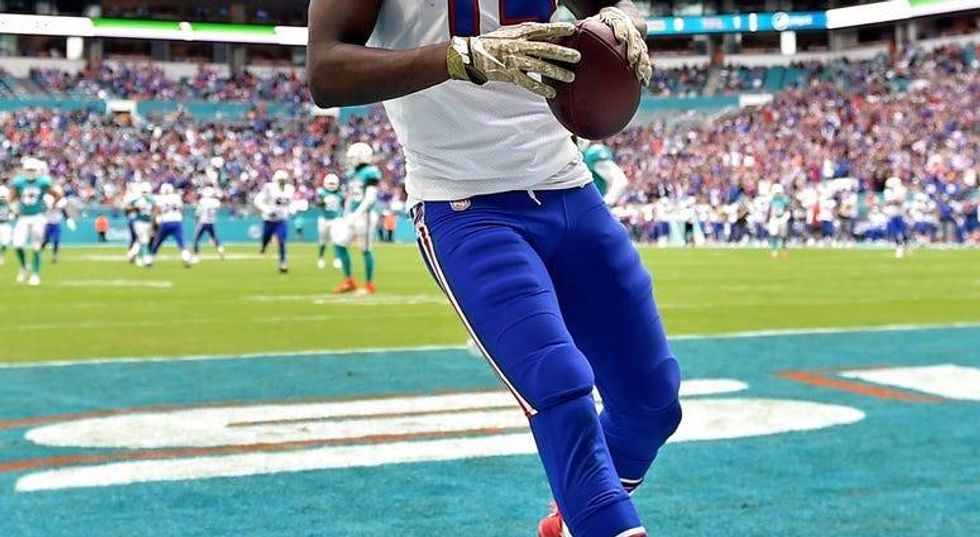 PHOTOS: Bills Sink Dolphins 37-20