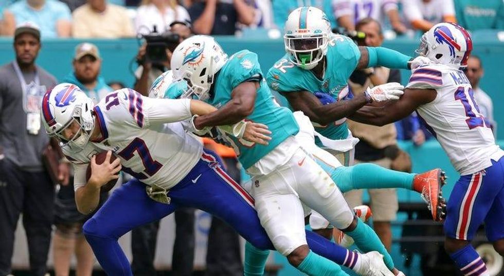 PHOTOS: Bills Sink Dolphins 37-20