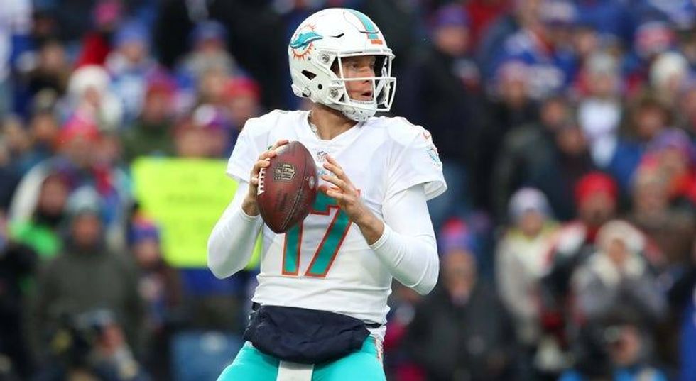 PHOTOS: Buffalo Bills close out season with 42-17 win over Dolphins