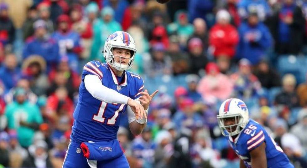 PHOTOS: Buffalo Bills close out season with 42-17 win over Dolphins