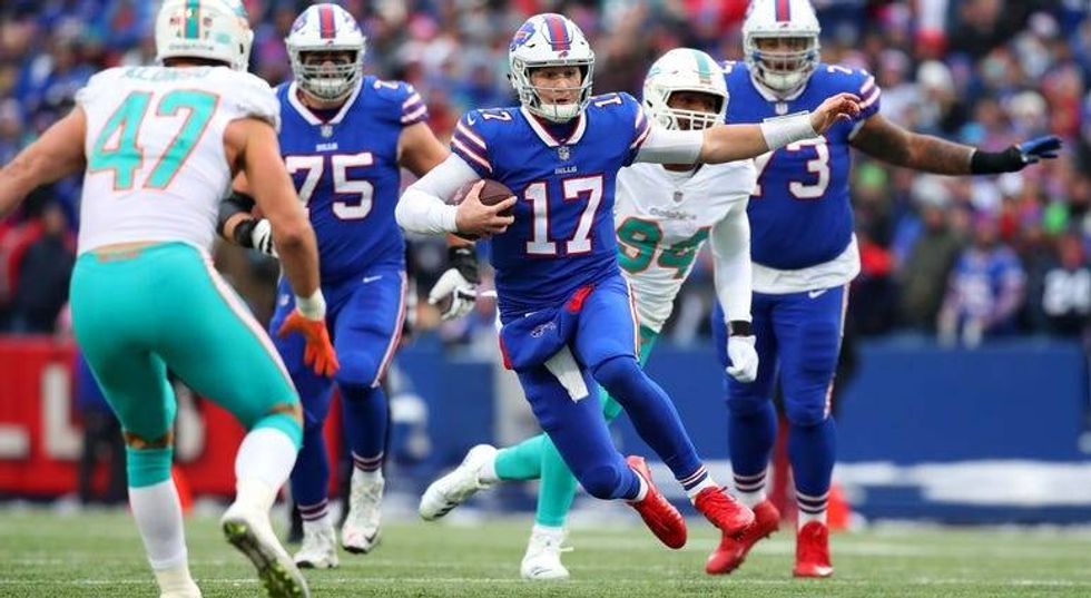 PHOTOS: Buffalo Bills close out season with 42-17 win over Dolphins