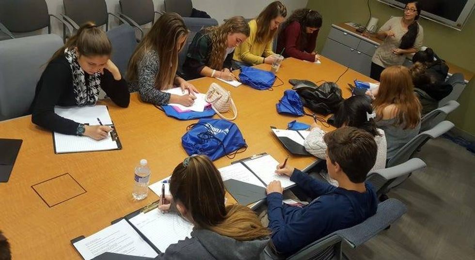 PHOTOS: KYW Newstudies Week 1 13