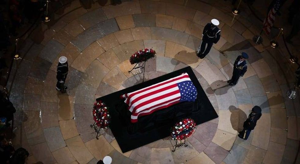 PHOTOS: President George H.W. Bush lies in state at U.S.Capitol