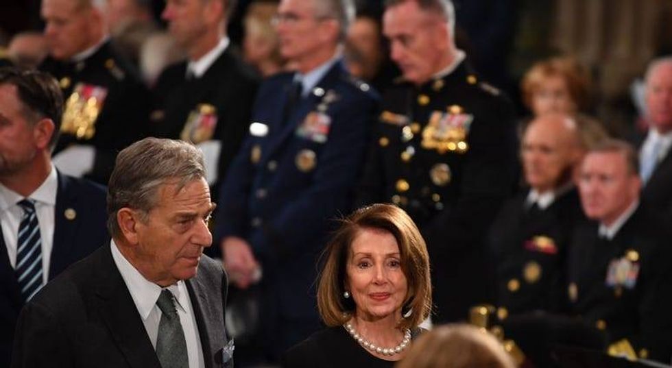 PHOTOS: President George H.W. Bush lies in state at U.S.Capitol