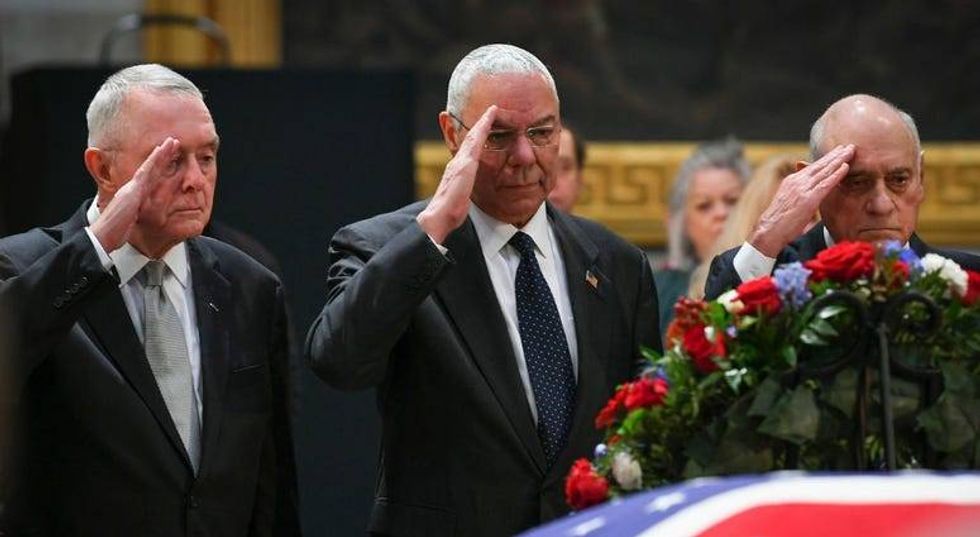 PHOTOS: President George H.W. Bush lies in state at U.S.Capitol