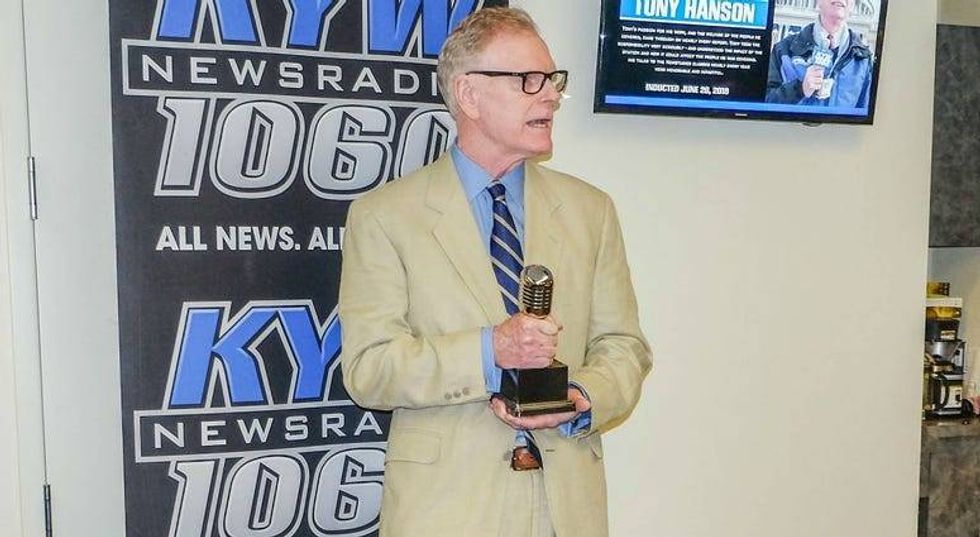 PHOTOS: Retired KYW Newsradio reporter Tony Hanson inducted into Hall of Fame