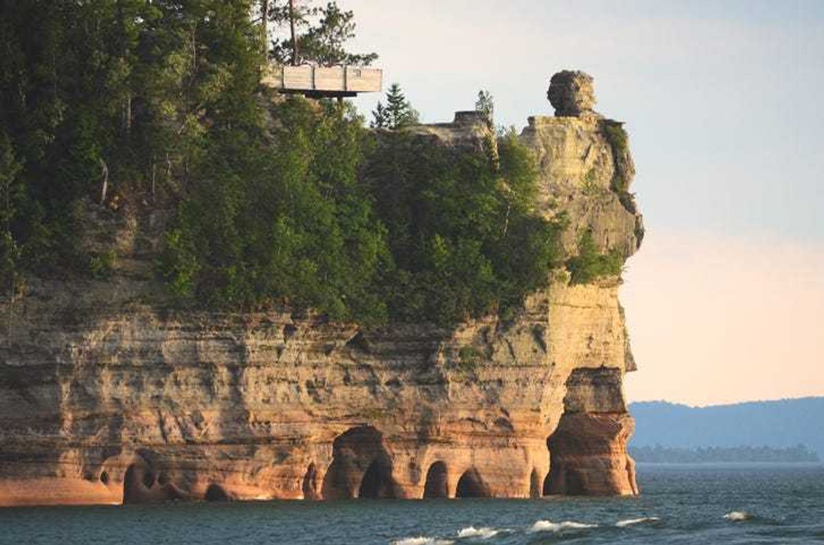 pictured rocks wall breaks off