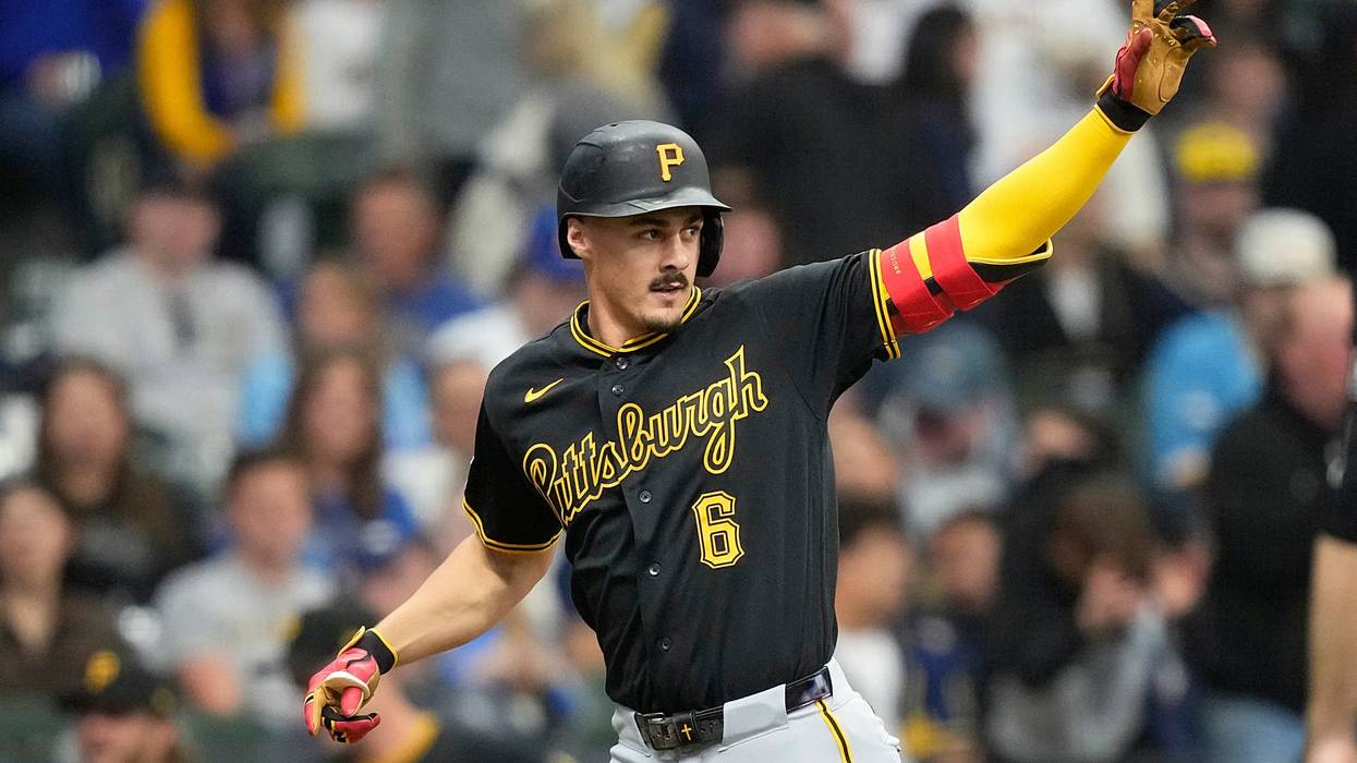 Pirates Brewers Baseball 8