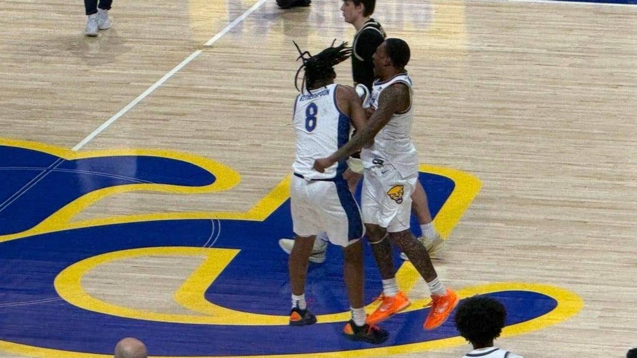 Pitt basketball celebrates win over Wake Forest