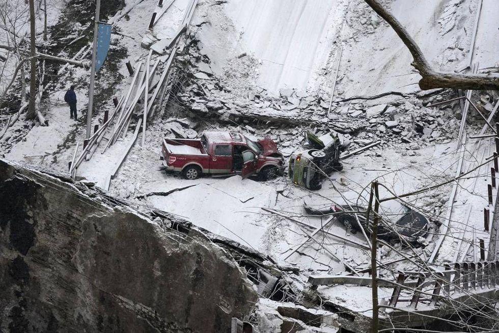 Pittsburgh bridge collapse