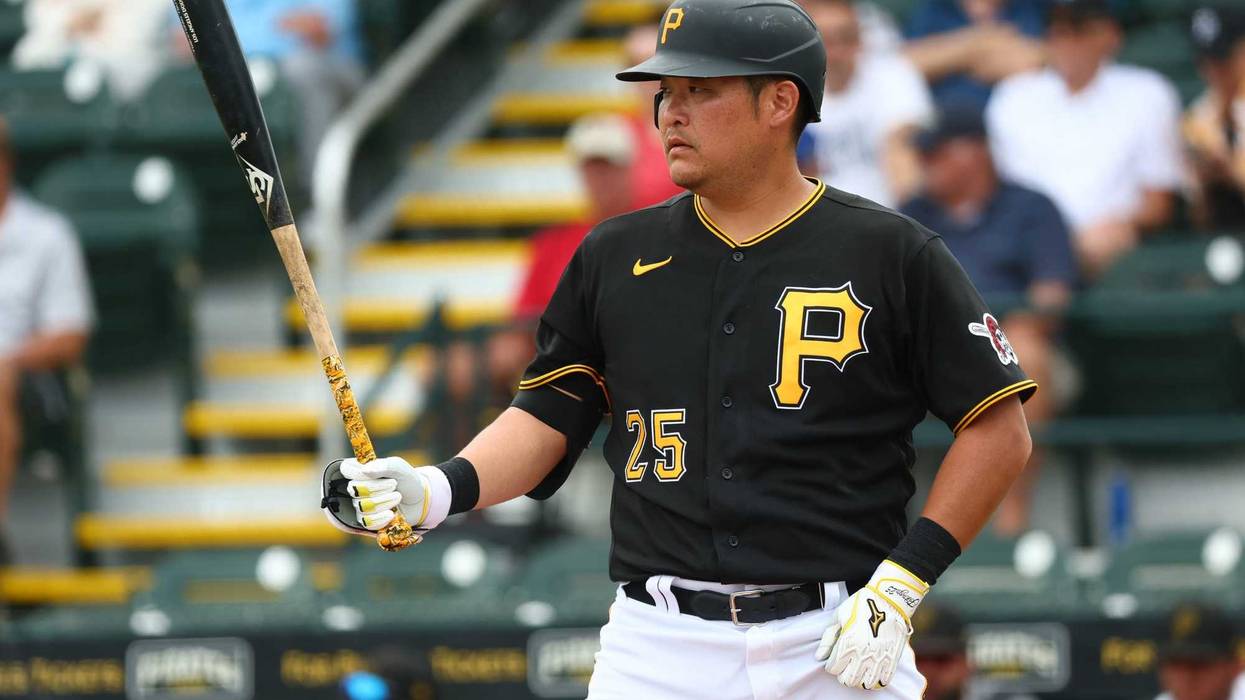 Pittsburgh Pirates first baseman Yoshi Tsutsugo (25) at bat during the first inning against the Toronto Blue Jays