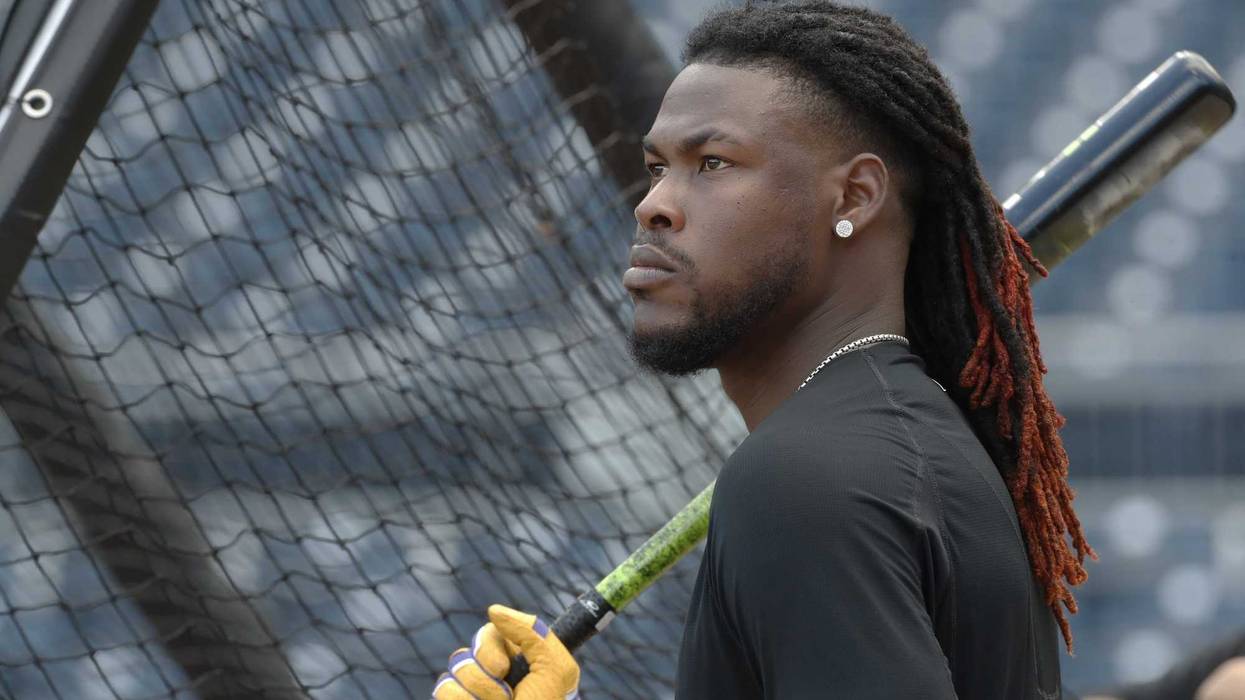 Pittsburgh Pirates shortstop Oneil Cruz at the batting cage before the game against the Miami Marlins