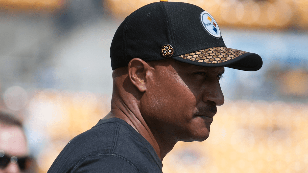 Pittsburgh Steelers defensive back coach Carnell Lake watches warm ups prior to a game against the Minnesota Vikings at Heinz Field.