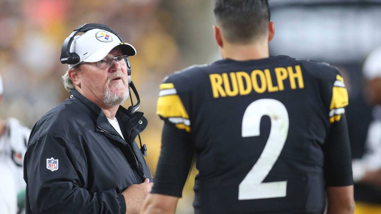 Pittsburgh Steelers offensive coordinator Randy Fichtner (left) talks with quarterback Mason Rudolph (2) on the sidelines against the Kansas City Chiefs during the second quarter at Heinz Field.