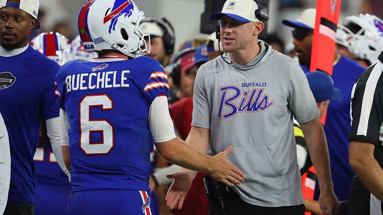Pittsburgh Steelers v Buffalo Bills
