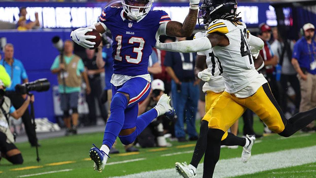 Pittsburgh Steelers v Buffalo Bills