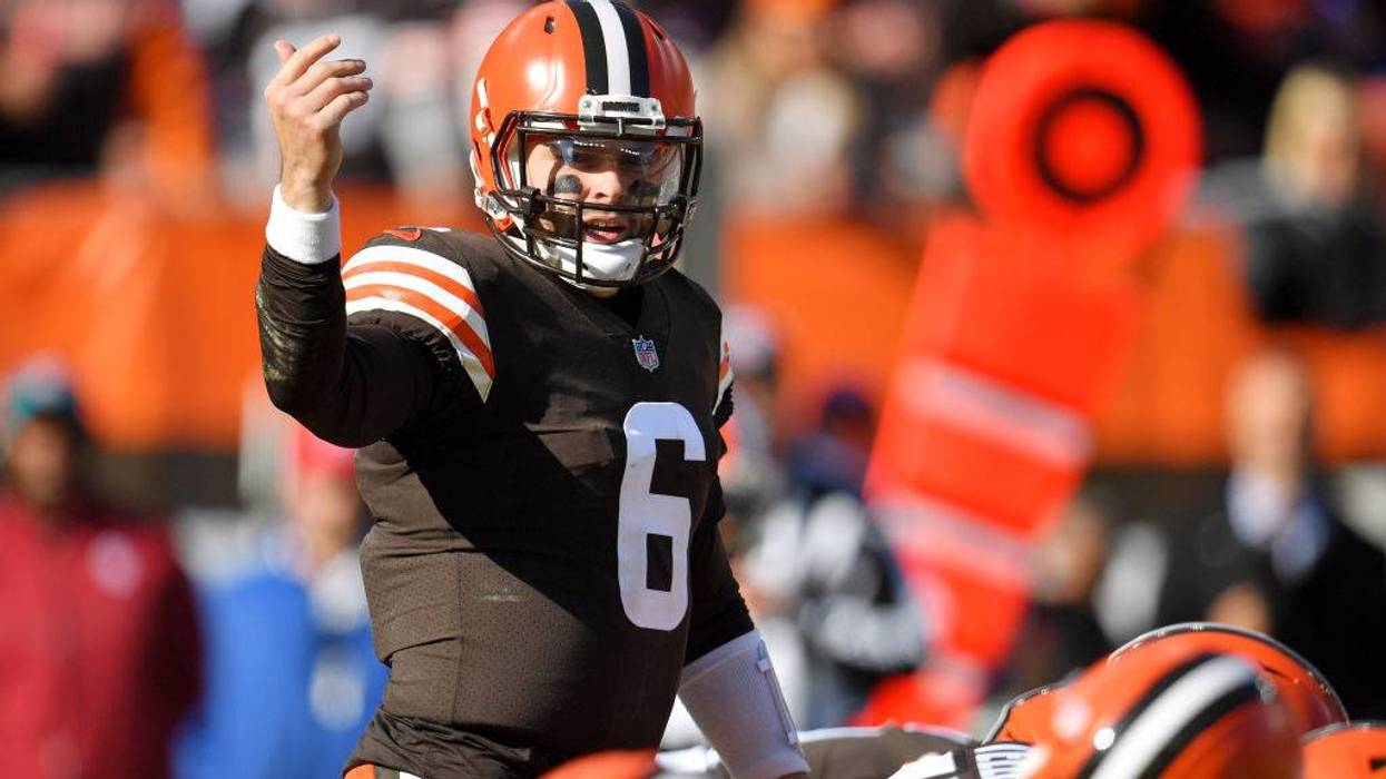 Pittsburgh Steelers v Cleveland Browns