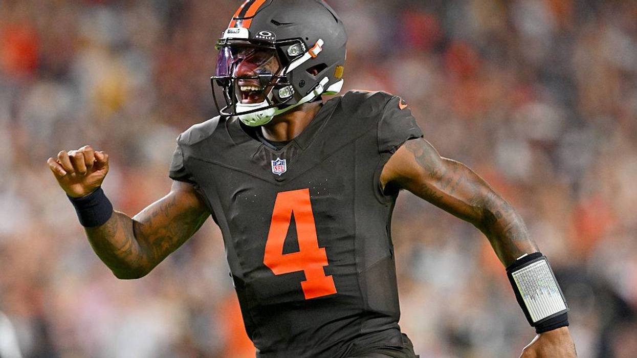 Pittsburgh Steelers v Cleveland Browns