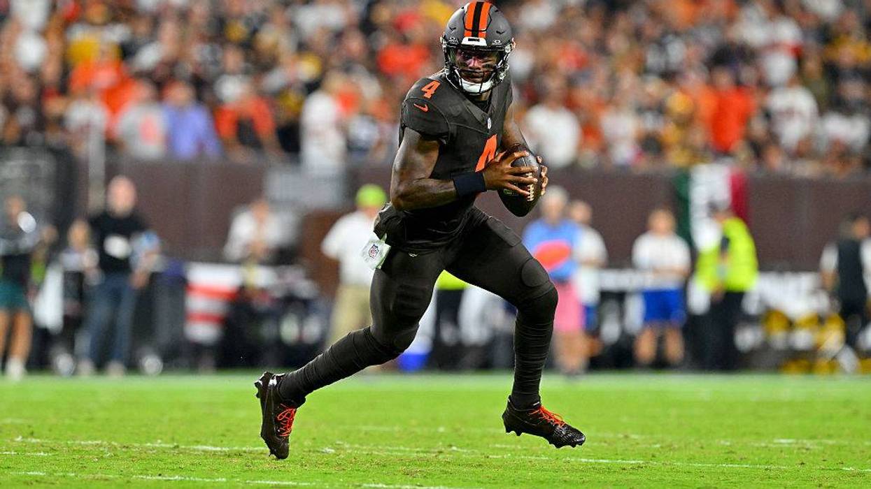 Pittsburgh Steelers v Cleveland Browns