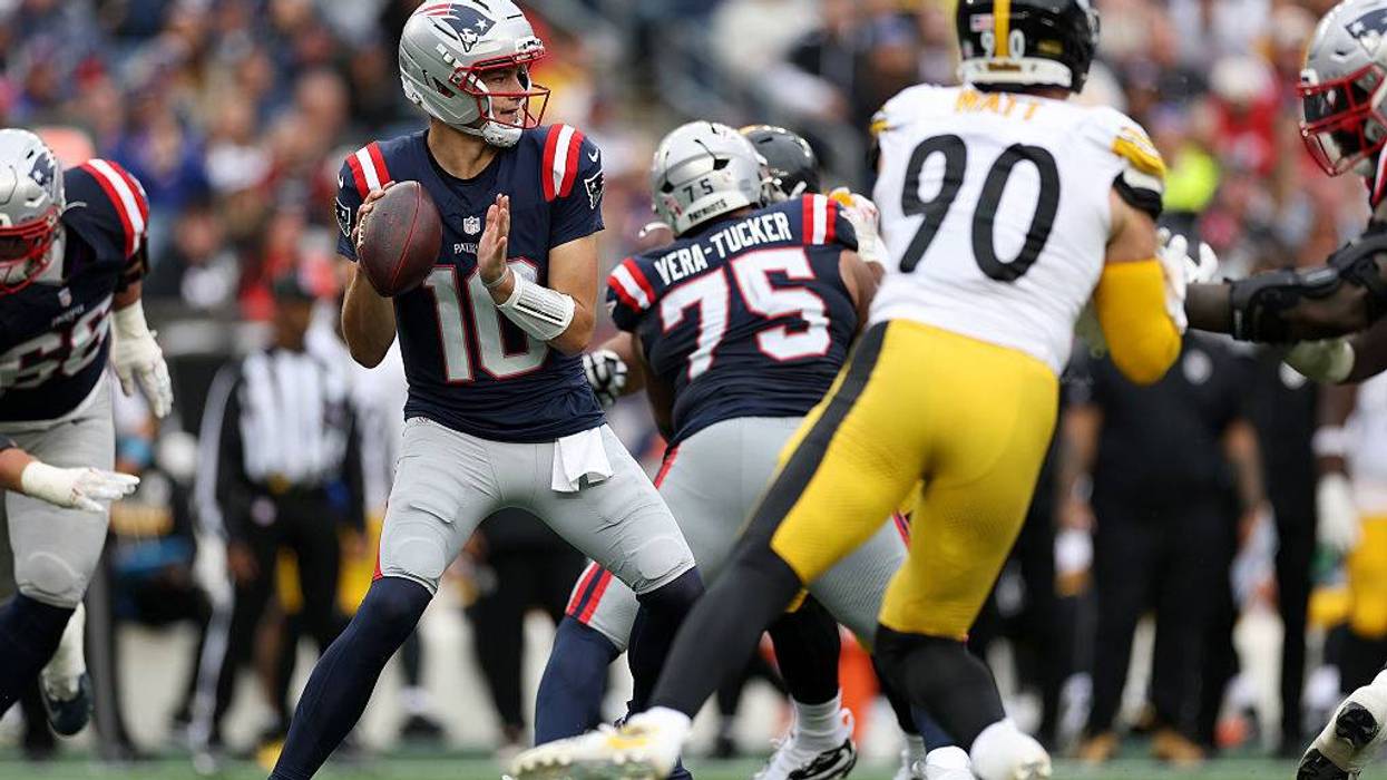 Pittsburgh Steelers v New England Patriots