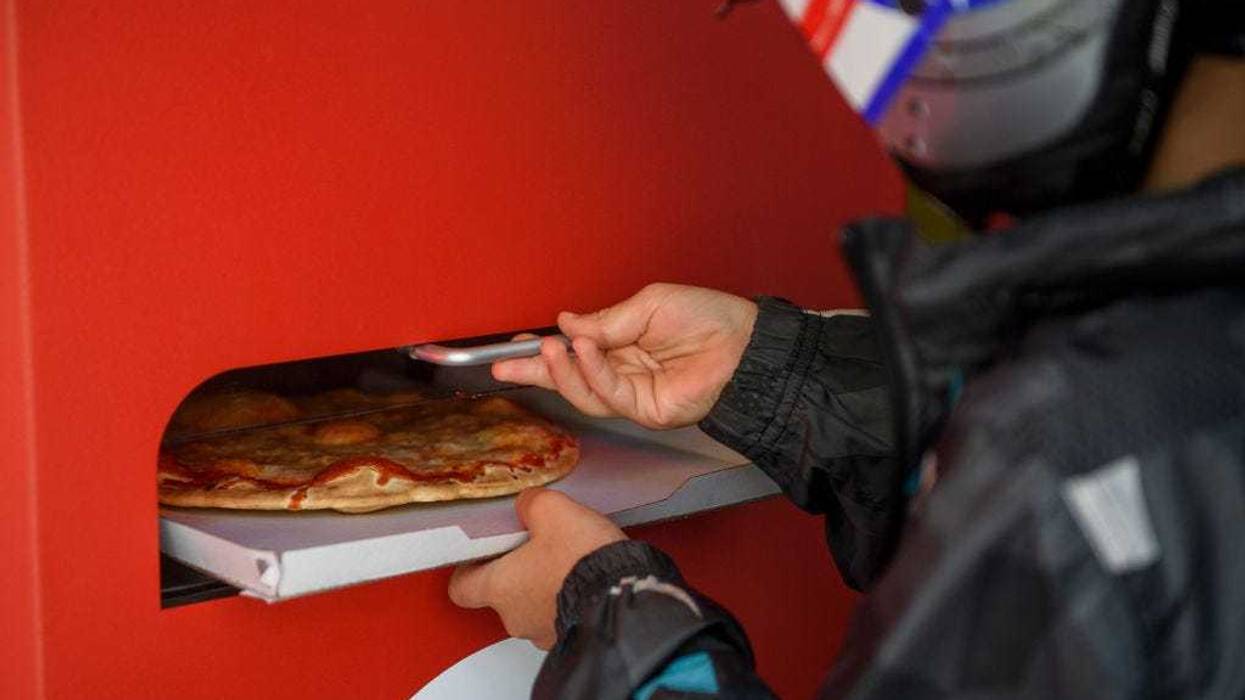 pizza vending machine