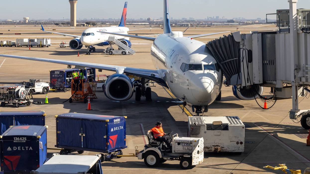 Plane pulls into gate