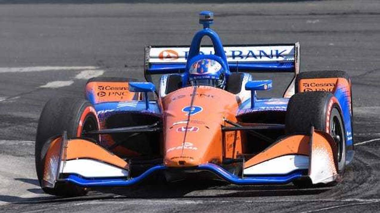 PNC Bank Chip Ganassi Racing's Scott Dixon Nails The Apex At Turn 3 At The Honda Indy Toronto