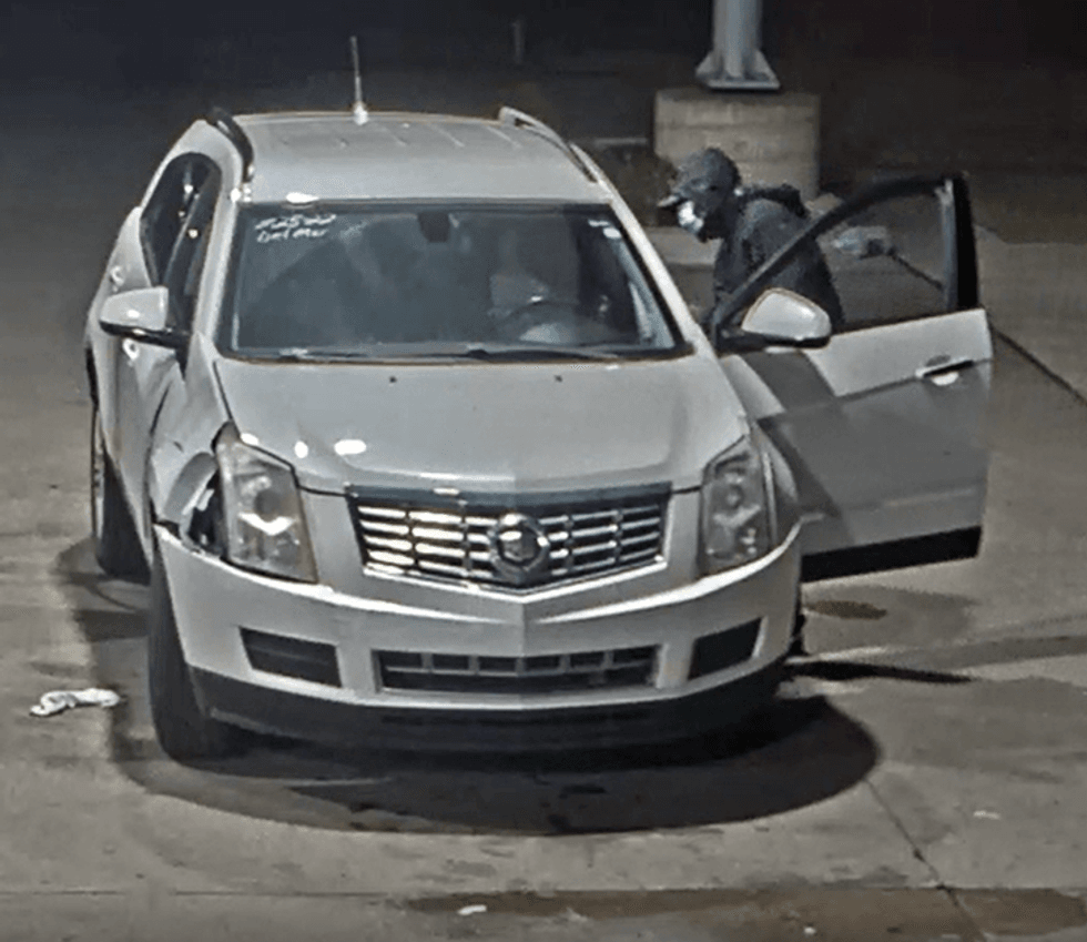 Police are on the hunt for suspects who allegedly committed two late-night car jackings exactly one week apart in Detroit