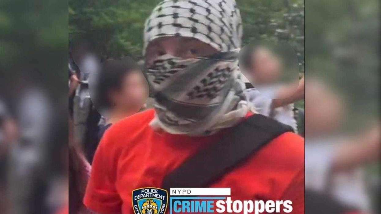 Police are searching for a man who set a stolen U.S. flag on fire at a World War I memorial in Central Park
